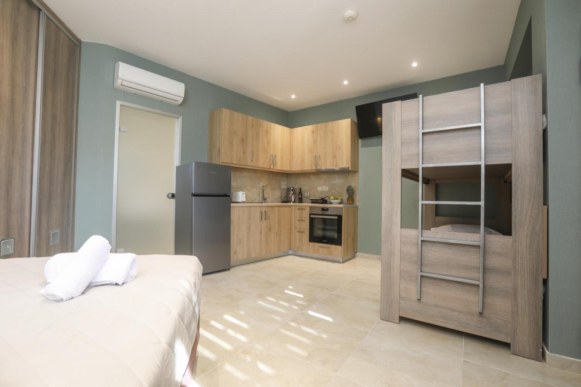 Corfu Gold Luxury Suites Benitses  Exterior photo